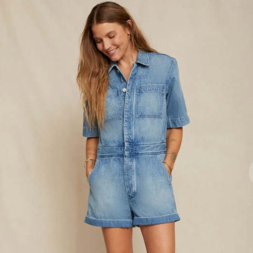 $395 AMO Short Sleeve Skip Romper Finders Keepers Blue Denim Utility Jumpsuit 25